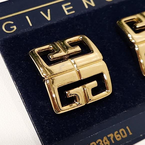 Givenchy Logo Vintage NWT Stud Earrings Gold Tone Chunky 80s Givenchy 4G Logo - Picture 3 of 15